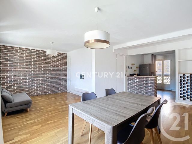 Appartement T3 à vendre - 3 pièces - 61.04 m2 - AUBAGNE - 13 - PROVENCE-ALPES-COTE-D-AZUR - Century 21 Agence Beaumond