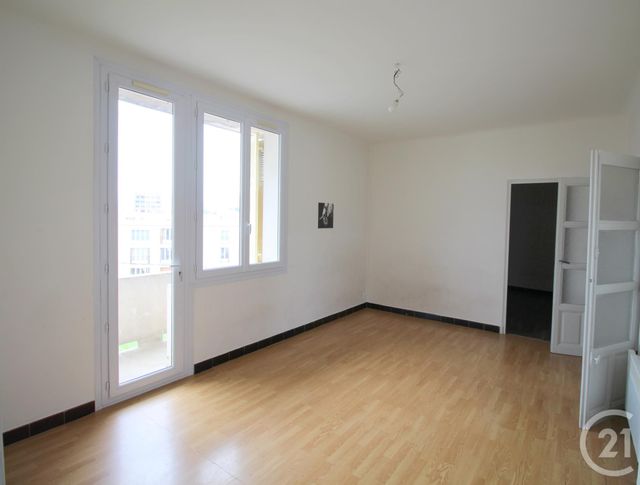 Appartement T4 à vendre - 4 pièces - 68.89 m2 - AUBAGNE - 13 - PROVENCE-ALPES-COTE-D-AZUR - Century 21 Agence Beaumond