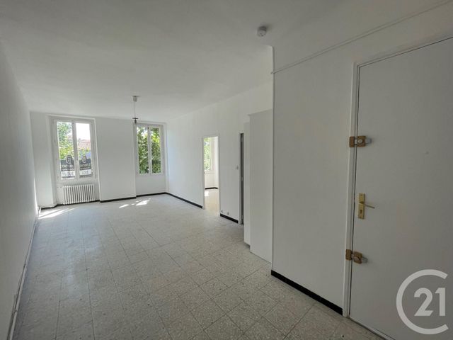 Appartement T3 à louer - 3 pièces - 53.52 m2 - AUBAGNE - 13 - PROVENCE-ALPES-COTE-D-AZUR - Century 21 Agence Beaumond