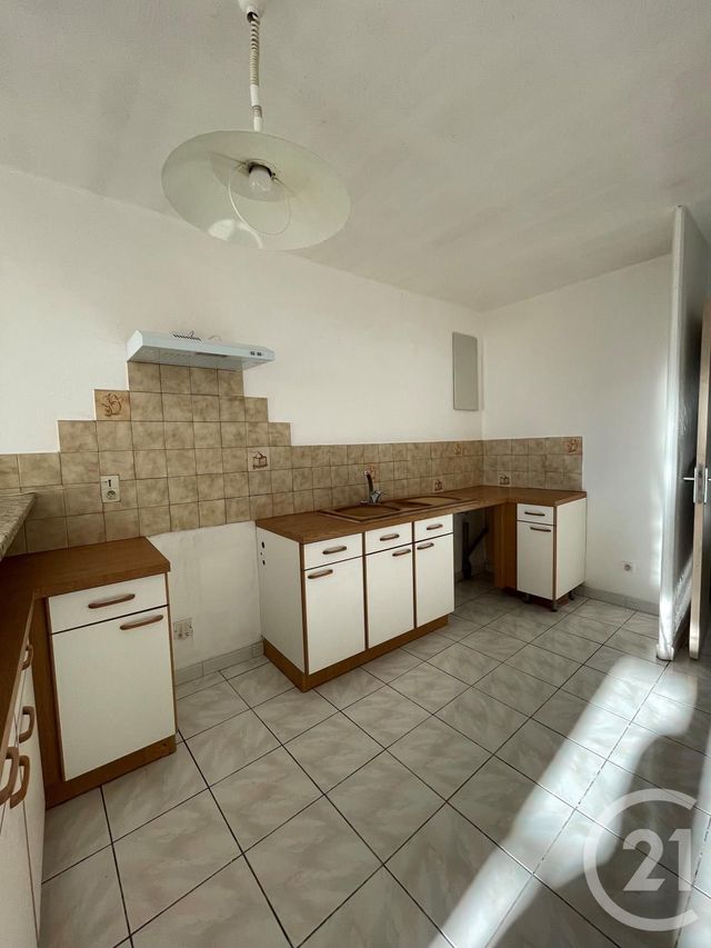 Appartement T2 à louer - 3 pièces - 54.69 m2 - GEMENOS - 13 - PROVENCE-ALPES-COTE-D-AZUR - Century 21 Agence Beaumond