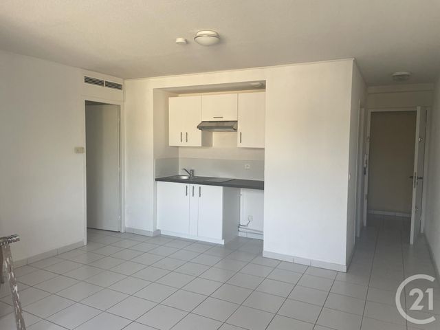 Appartement T3 à louer - 3 pièces - 54.56 m2 - AUBAGNE - 13 - PROVENCE-ALPES-COTE-D-AZUR - Century 21 Agence Beaumond