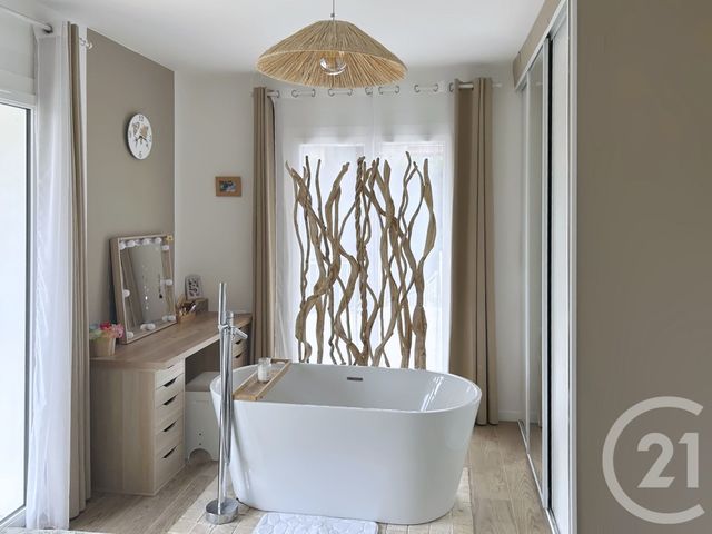 maison à vendre - 8 pièces - 206.62 m2 - AUBAGNE - 13 - PROVENCE-ALPES-COTE-D-AZUR - Century 21 Agence Beaumond