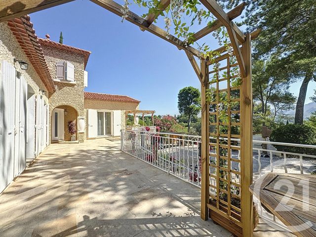 maison à vendre - 8 pièces - 206.62 m2 - AUBAGNE - 13 - PROVENCE-ALPES-COTE-D-AZUR - Century 21 Agence Beaumond