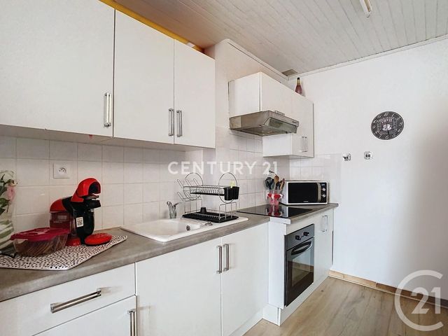 Afficher la photo en grand Appartement T2 à vendre - 2 pièces - 32.59 m2 - AUBAGNE - 13 - PROVENCE-ALPES-COTE-D-AZUR - Century 21 Agence Beaumond