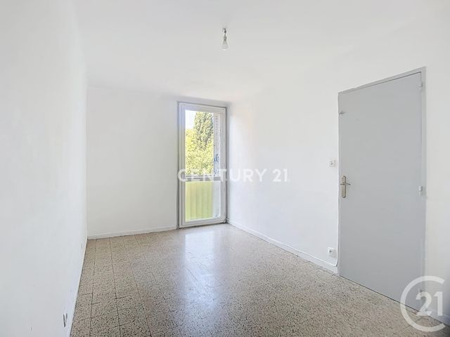 Afficher la photo en grand Appartement à vendre - 4 pièces - 71.46 m2 - AUBAGNE - 13 - PROVENCE-ALPES-COTE-D-AZUR - Century 21 Agence Beaumond