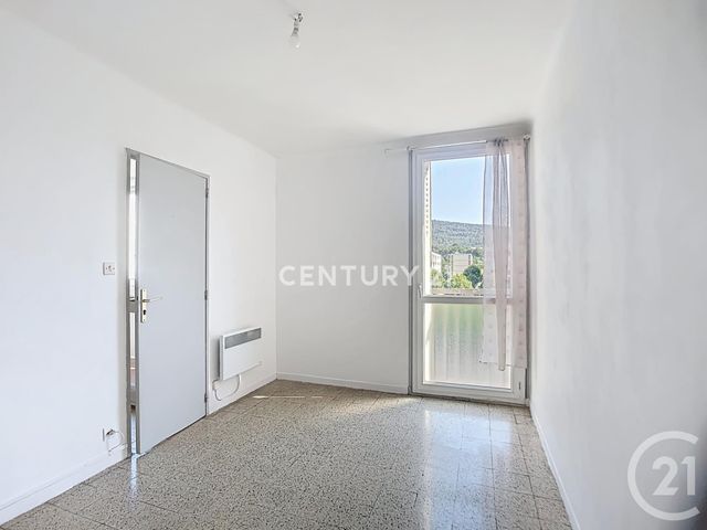 Afficher la photo en grand Appartement à vendre - 4 pièces - 71.46 m2 - AUBAGNE - 13 - PROVENCE-ALPES-COTE-D-AZUR - Century 21 Agence Beaumond