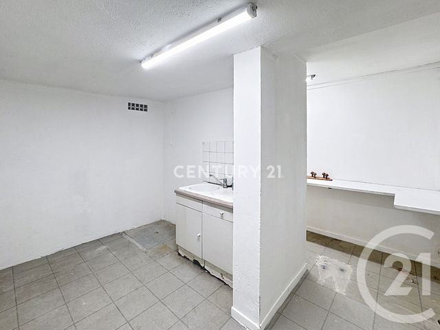 commerce à louer - 85.53 m2 - AUBAGNE - 13 - PROVENCE-ALPES-COTE-D-AZUR - Century 21 Agence Beaumond