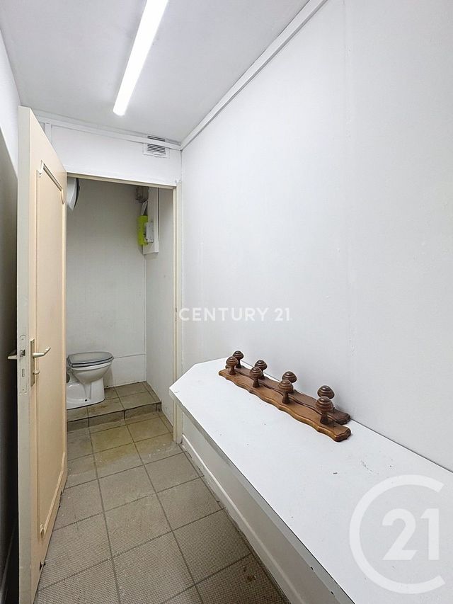 commerce à louer - 85.53 m2 - AUBAGNE - 13 - PROVENCE-ALPES-COTE-D-AZUR - Century 21 Agence Beaumond