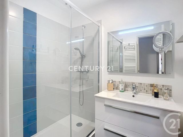 Appartement T4 à vendre - 4 pièces - 84.98 m2 - AUBAGNE - 13 - PROVENCE-ALPES-COTE-D-AZUR - Century 21 Agence Beaumond