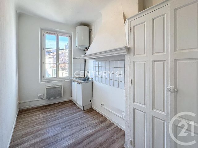 Appartement T2 à louer - 2 pièces - 39.8 m2 - AUBAGNE - 13 - PROVENCE-ALPES-COTE-D-AZUR - Century 21 Agence Beaumond