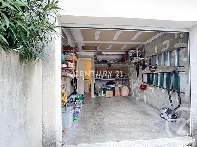 Afficher la photo en grand maison à vendre - 4 pièces - 90.0 m2 - ROQUEVAIRE - 13 - PROVENCE-ALPES-COTE-D-AZUR - Century 21 Agence Beaumond