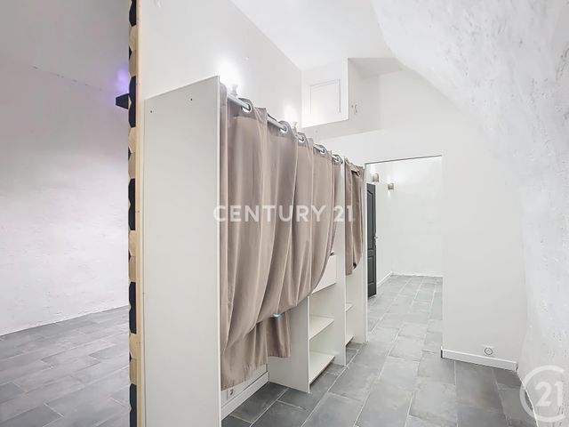 Appartement à vendre - 3 pièces - 33.75 m2 - CUGES LES PINS - 13 - PROVENCE-ALPES-COTE-D-AZUR - Century 21 Agence Beaumond