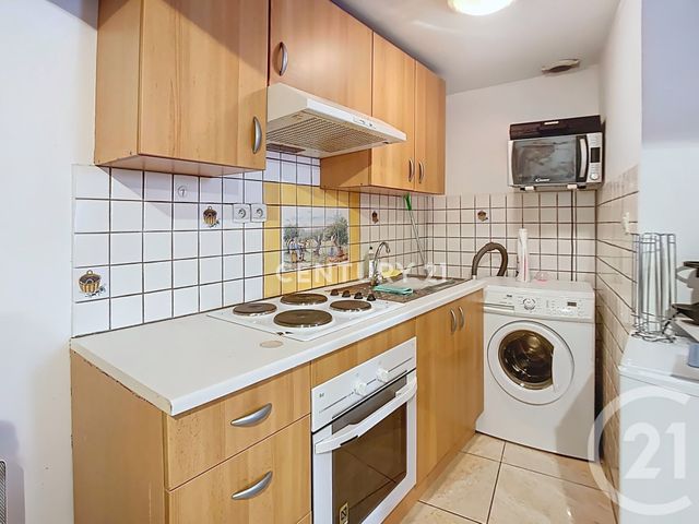 Afficher la photo en grand Appartement Studio à vendre - 1 pièce - 31.0 m2 - AUBAGNE - 13 - PROVENCE-ALPES-COTE-D-AZUR - Century 21 Agence Beaumond