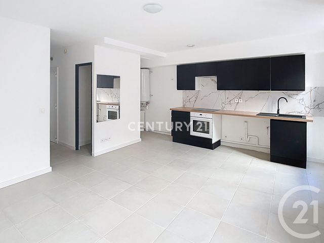 Appartement T3 à louer - 3 pièces - 50.59 m2 - AUBAGNE - 13 - PROVENCE-ALPES-COTE-D-AZUR - Century 21 Agence Beaumond