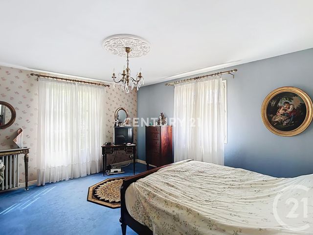 maison à vendre - 4 pièces - 222.9 m2 - AUBAGNE - 13 - PROVENCE-ALPES-COTE-D-AZUR - Century 21 Agence Beaumond