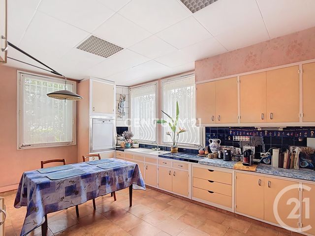 maison à vendre - 4 pièces - 222.9 m2 - AUBAGNE - 13 - PROVENCE-ALPES-COTE-D-AZUR - Century 21 Agence Beaumond