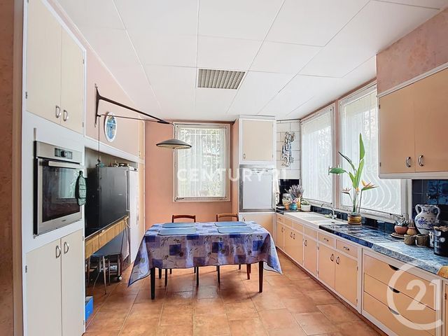 maison à vendre - 4 pièces - 222.9 m2 - AUBAGNE - 13 - PROVENCE-ALPES-COTE-D-AZUR - Century 21 Agence Beaumond