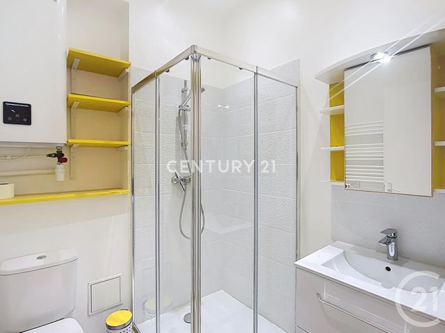 Appartement T2 à vendre - 2 pièces - 38.0 m2 - GEMENOS - 13 - PROVENCE-ALPES-COTE-D-AZUR - Century 21 Agence Beaumond