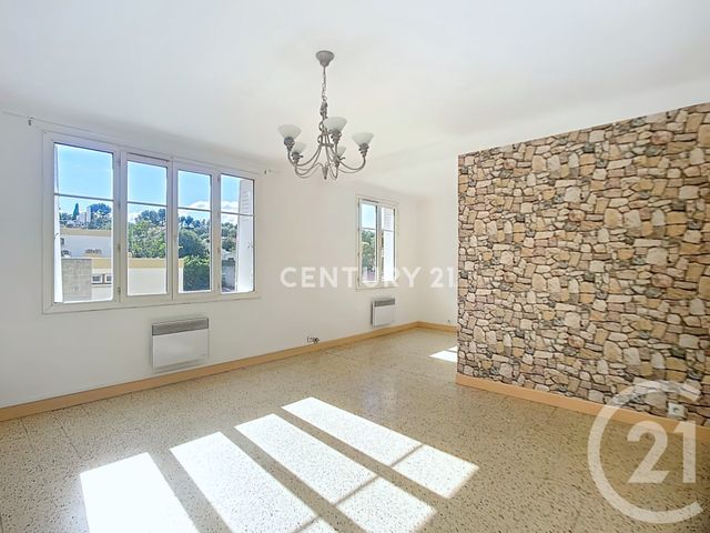 Appartement F3 à vendre - 4 pièces - 72.67 m2 - AUBAGNE - 13 - PROVENCE-ALPES-COTE-D-AZUR - Century 21 Agence Beaumond