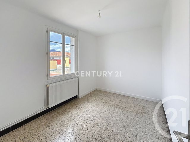 Appartement T3 à louer - 3 pièces - 73.12 m2 - ROQUEFORT LA BEDOULE - 13 - PROVENCE-ALPES-COTE-D-AZUR - Century 21 Agence Beaumond