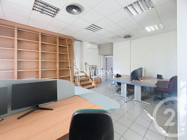 commerce à louer - 272.0 m2 - AUBAGNE - 13 - PROVENCE-ALPES-COTE-D-AZUR - Century 21 Agence Beaumond