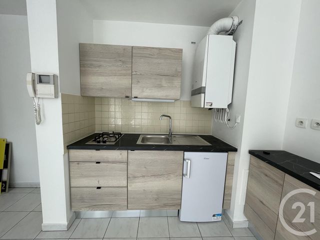 Appartement T2 à louer - 2 pièces - 38.86 m2 - AUBAGNE - 13 - PROVENCE-ALPES-COTE-D-AZUR - Century 21 Agence Beaumond