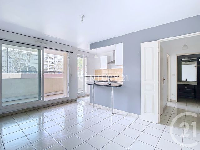 Appartement F2 à vendre - 2 pièces - 36.97 m2 - AUBAGNE - 13 - PROVENCE-ALPES-COTE-D-AZUR - Century 21 Agence Beaumond