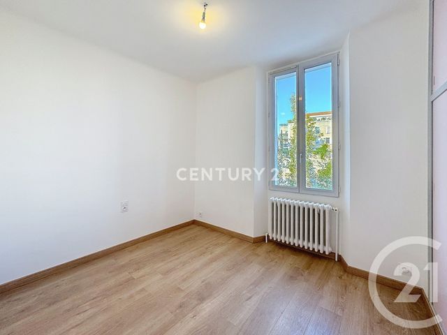 Appartement T4 à louer - 4 pièces - 90.82 m2 - AUBAGNE - 13 - PROVENCE-ALPES-COTE-D-AZUR - Century 21 Agence Beaumond