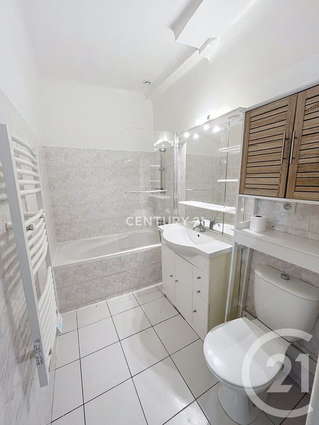 maison à louer - 3 pièces - 70.37 m2 - CUGES LES PINS - 13 - PROVENCE-ALPES-COTE-D-AZUR - Century 21 Agence Beaumond