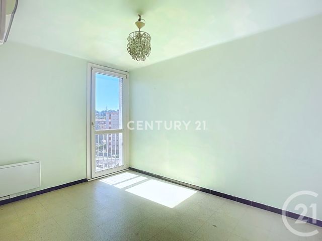 Afficher la photo en grand Appartement à vendre - 3 pièces - 52.26 m2 - AUBAGNE - 13 - PROVENCE-ALPES-COTE-D-AZUR - Century 21 Agence Beaumond