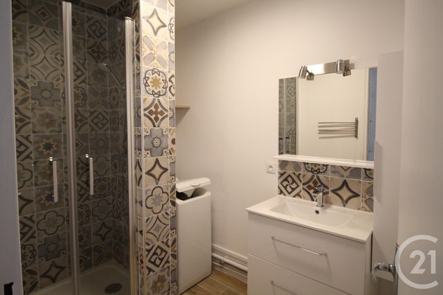 Appartement T1 à louer - 1 pièce - 27.08 m2 - AUBAGNE - 13 - PROVENCE-ALPES-COTE-D-AZUR - Century 21 Agence Beaumond