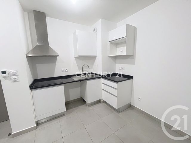 Appartement T2 à louer - 2 pièces - 43.4 m2 - PEYPIN - 13 - PROVENCE-ALPES-COTE-D-AZUR - Century 21 Agence Beaumond