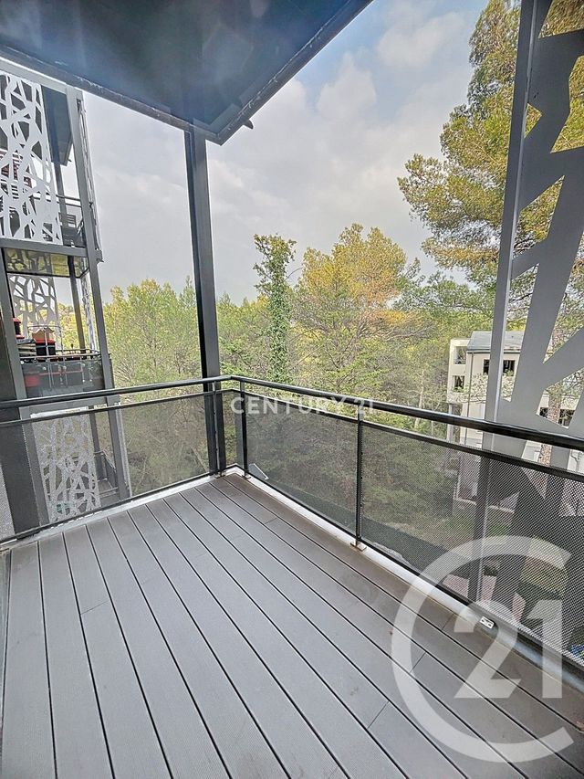 Appartement T2 à louer - 2 pièces - 43.4 m2 - PEYPIN - 13 - PROVENCE-ALPES-COTE-D-AZUR - Century 21 Agence Beaumond