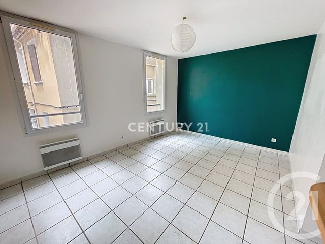 Appartement T2 à louer - 2 pièces - 35.77 m2 - AUBAGNE - 13 - PROVENCE-ALPES-COTE-D-AZUR - Century 21 Agence Beaumond