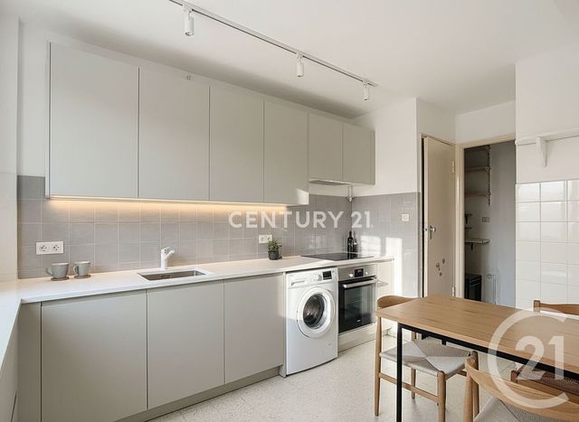 Appartement F4 à vendre - 4 pièces - 83.69 m2 - AUBAGNE - 13 - PROVENCE-ALPES-COTE-D-AZUR - Century 21 Agence Beaumond