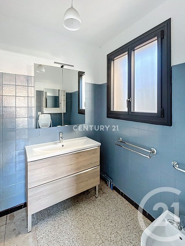 Afficher la photo en grand maison à louer - 3 pièces - 68.12 m2 - CARNOUX EN PROVENCE - 13 - PROVENCE-ALPES-COTE-D-AZUR - Century 21 Agence Beaumond