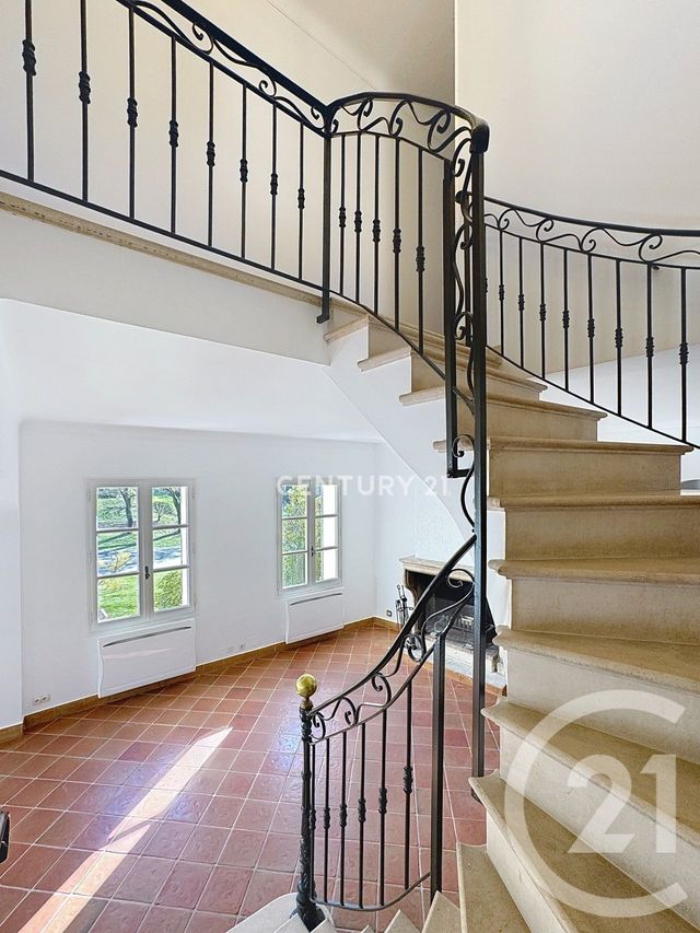 maison à louer - 4 pièces - 167.79 m2 - AUBAGNE - 13 - PROVENCE-ALPES-COTE-D-AZUR - Century 21 Agence Beaumond