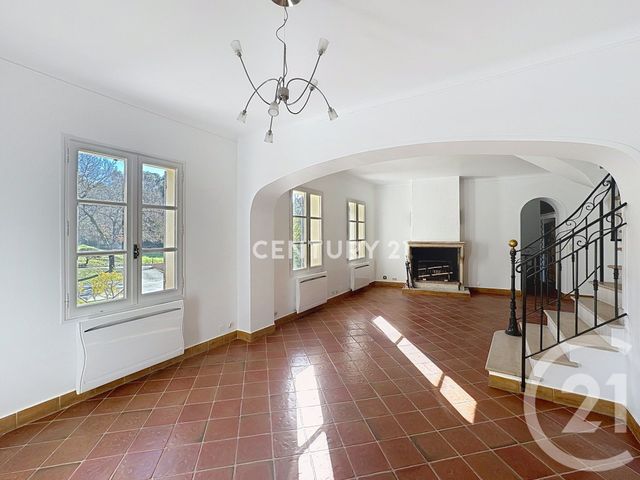 maison à louer - 4 pièces - 167.79 m2 - AUBAGNE - 13 - PROVENCE-ALPES-COTE-D-AZUR - Century 21 Agence Beaumond