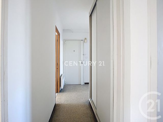 Appartement T3 à vendre - 3 pièces - 55.41 m2 - AUBAGNE - 13 - PROVENCE-ALPES-COTE-D-AZUR - Century 21 Agence Beaumond