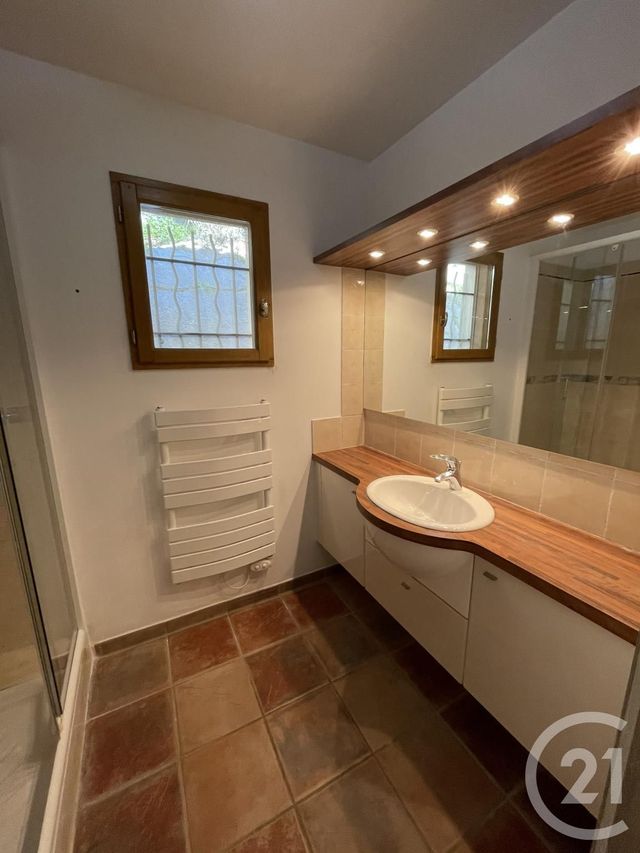 maison à louer - 4 pièces - 94.05 m2 - CUGES LES PINS - 13 - PROVENCE-ALPES-COTE-D-AZUR - Century 21 Agence Beaumond