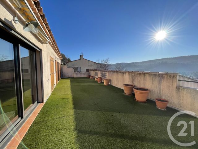 Maison à louer CUGES LES PINS