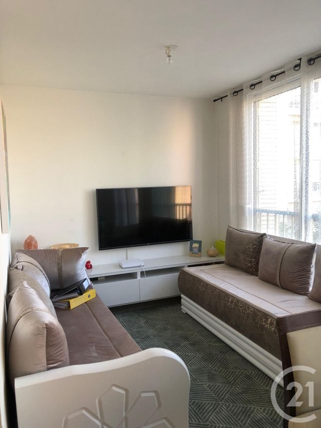 Appartement T3 à louer - 3 pièces - 65.65 m2 - AUBAGNE - 13 - PROVENCE-ALPES-COTE-D-AZUR - Century 21 Agence Beaumond