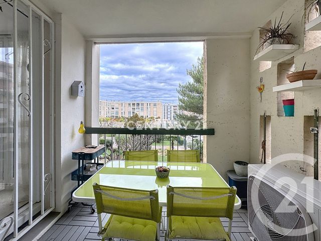 Appartement T3 à louer - 3 pièces - 65.65 m2 - AUBAGNE - 13 - PROVENCE-ALPES-COTE-D-AZUR - Century 21 Agence Beaumond