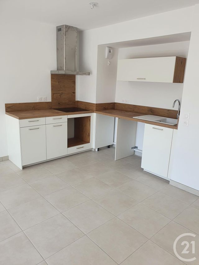 Appartement T3 à louer - 3 pièces - 60.68 m2 - MARSEILLE - 13011 - PROVENCE-ALPES-COTE-D-AZUR - Century 21 Agence Beaumond