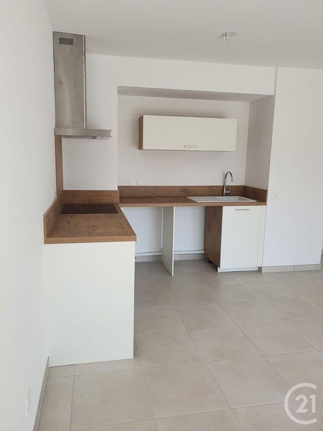 Appartement T3 à louer - 3 pièces - 60.68 m2 - MARSEILLE - 13011 - PROVENCE-ALPES-COTE-D-AZUR - Century 21 Agence Beaumond