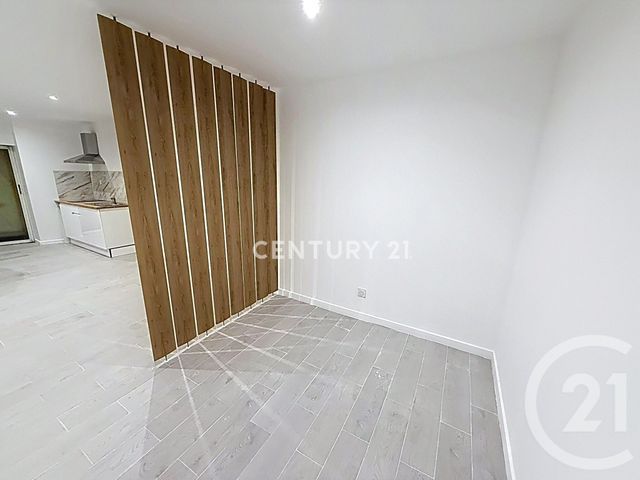 Appartement T1 à vendre - 1 pièce - 30.0 m2 - ST ZACHARIE - 83 - PROVENCE-ALPES-COTE-D-AZUR - Century 21 Agence Beaumond