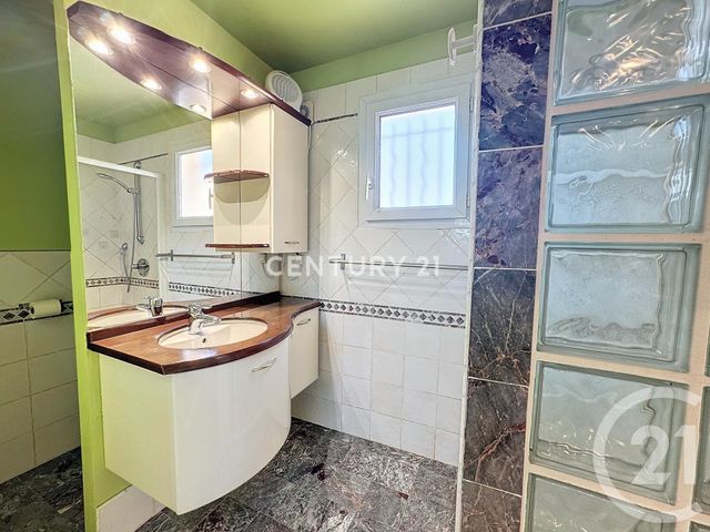 maison à louer - 3 pièces - 103.55 m2 - AUBAGNE - 13 - PROVENCE-ALPES-COTE-D-AZUR - Century 21 Agence Beaumond