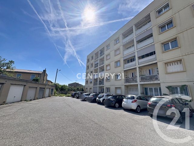 Appartement F3 à louer - 3 pièces - 63.53 m2 - AUBAGNE - 13 - PROVENCE-ALPES-COTE-D-AZUR - Century 21 Agence Beaumond