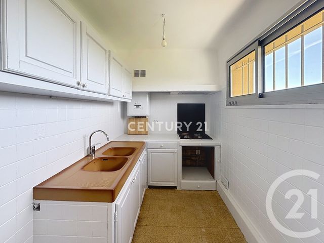 Appartement F3 à louer - 3 pièces - 63.53 m2 - AUBAGNE - 13 - PROVENCE-ALPES-COTE-D-AZUR - Century 21 Agence Beaumond