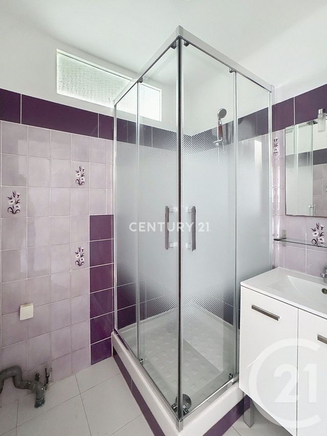 Appartement F3 à louer - 3 pièces - 63.53 m2 - AUBAGNE - 13 - PROVENCE-ALPES-COTE-D-AZUR - Century 21 Agence Beaumond